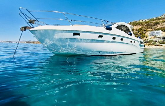 Motorboat Bavaria Bavaria 43 Sport 740hp