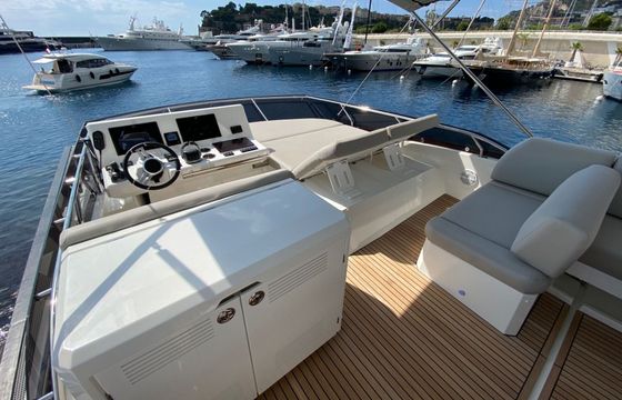 Motor yacht Prestige 520 800hp
