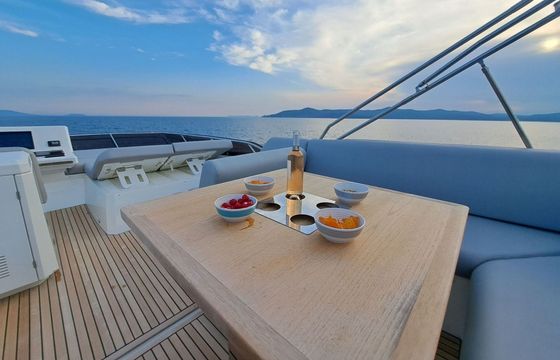 Motor yacht Prestige 520 800hp