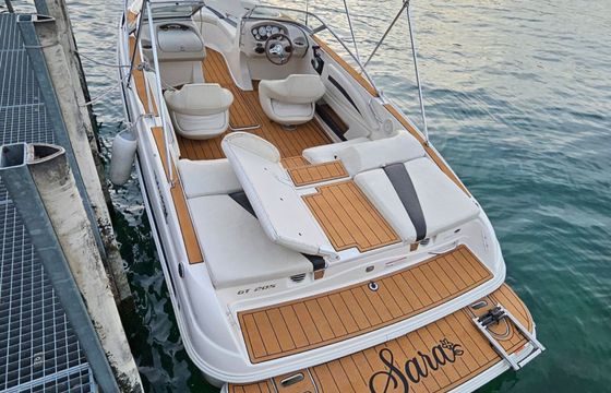 Motorboat Glastron GT 205 220hp