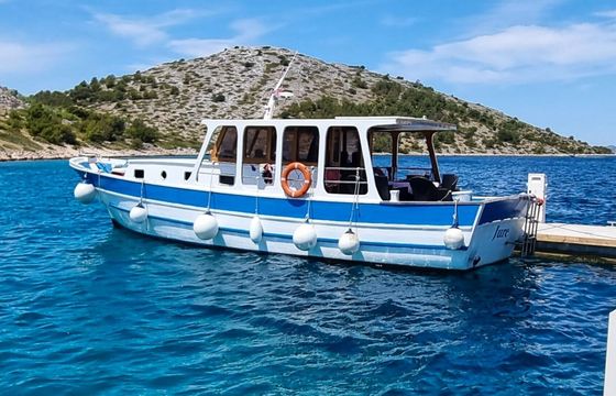 Motorboat True Boat Croatia Private Tours 300hp