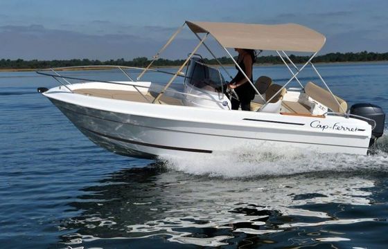 Motorboat B2 MARINE CAP FERRET 702 200hp