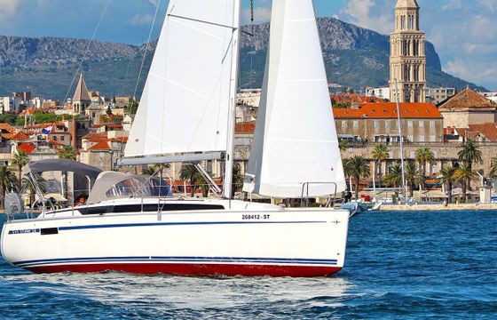 Sailboat BAVARIA 34 CRUISER 10.71m