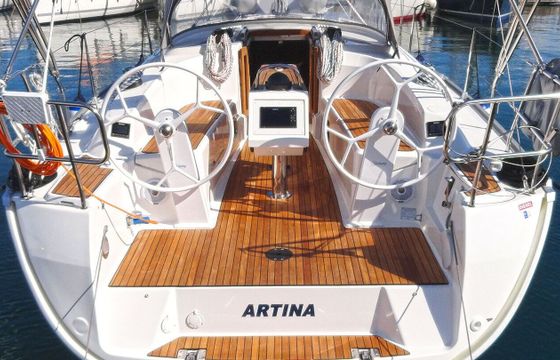 Sailboat BAVARIA 34 CRUISER 10.71m
