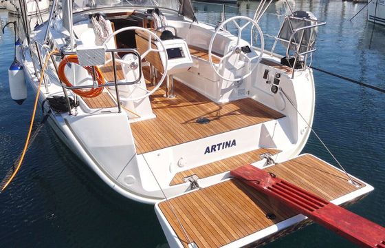 Sailboat BAVARIA 34 CRUISER 10.71m