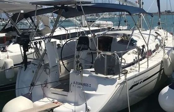 Sailboat Bavaria 37 11m