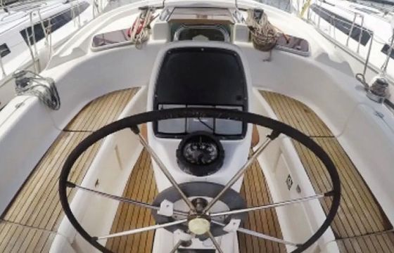 Sailboat Bavaria 37 11m
