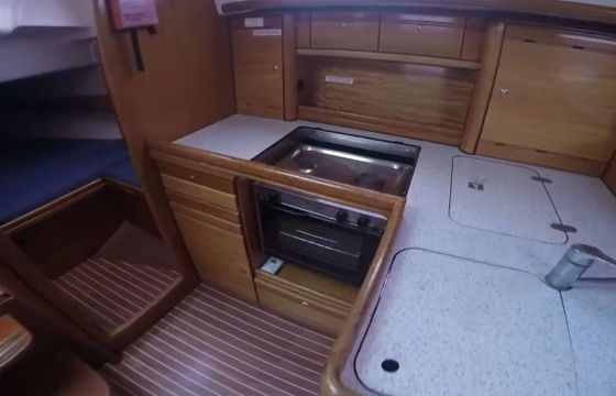 Sailboat Bavaria 37 11m