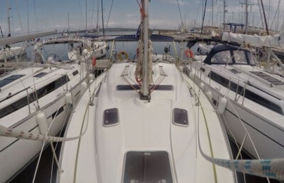 Sailboat Bavaria 37 11m