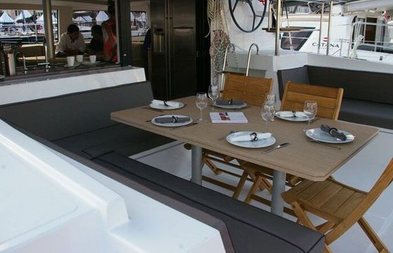 Catamaran Catana Bali 4.5 with watermaker &amp; A/C - PLUS 13.6m