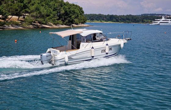 Motorboat Beneteau Antares 680 114hp