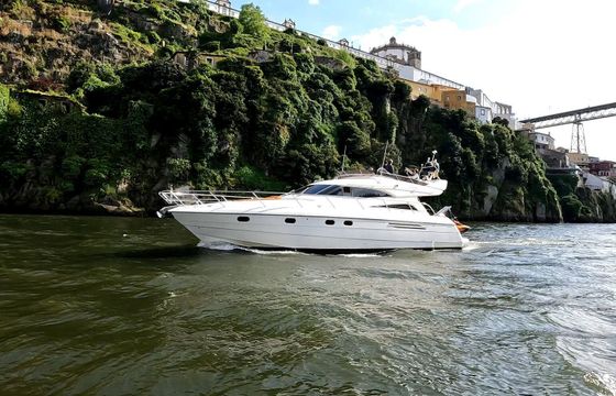 Motorboat Princess princess 56 600hp