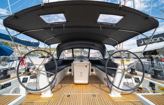 Sailboat Bénéteau Oceanis 51.1 - 5 + 1 cab. 15m