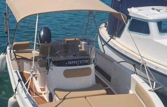 Motorboat Saver Saver 550 open
