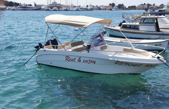 Motorboat Saver Saver 550 open