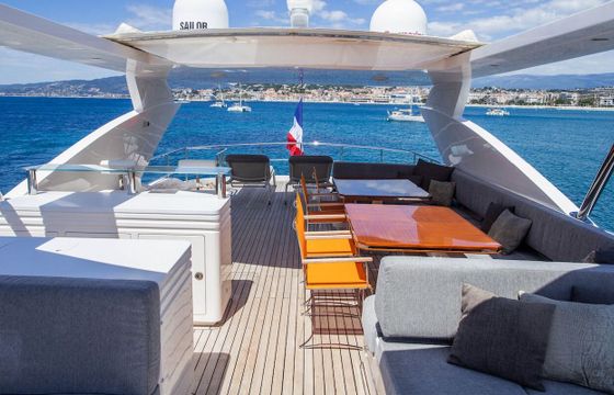 Motor yacht Integrity 93 1850hp