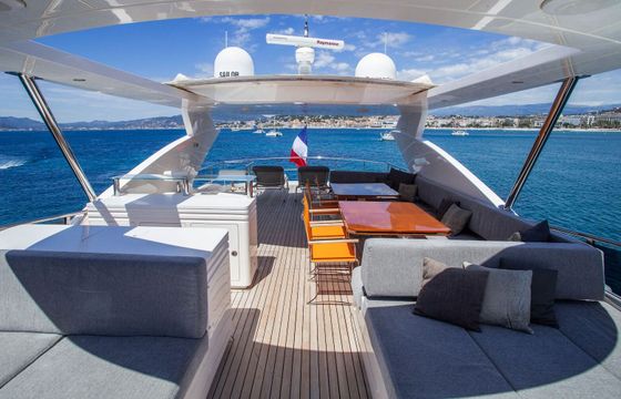 Motor yacht Integrity 93 1850hp