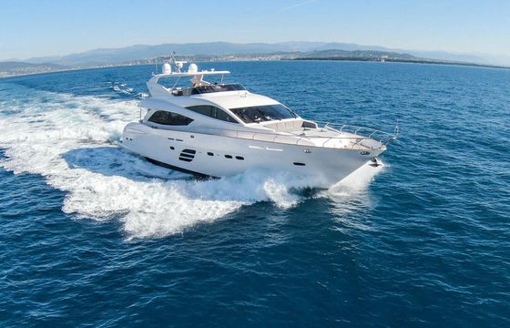 Motor yacht Integrity 93 1850hp