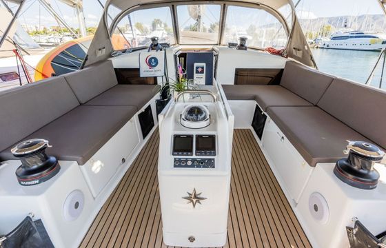 Sailboat Jeanneau Sun Odyssey 490 14.42m