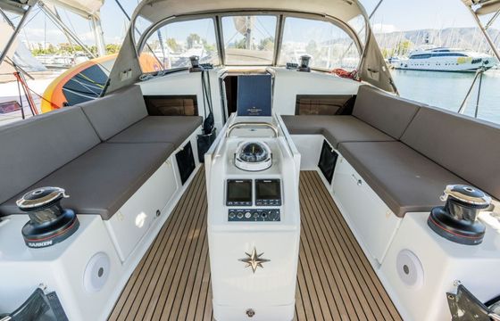 Sailboat Jeanneau Sun Odyssey 490 14.42m