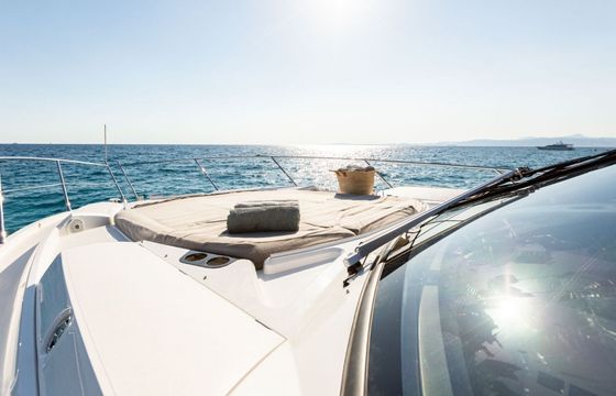 Motor yacht Sunseeker Predator 57 1800hp