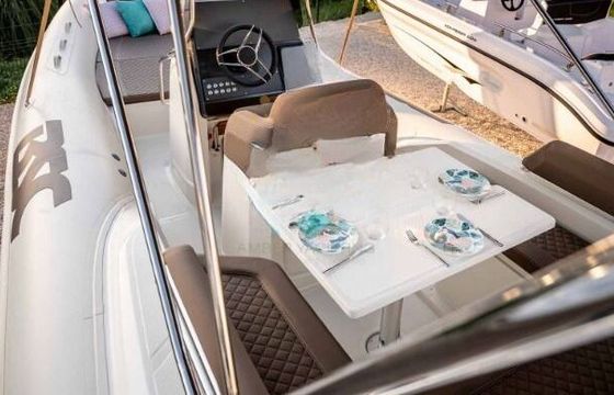 RIB BSC 70 IVORY 200hp
