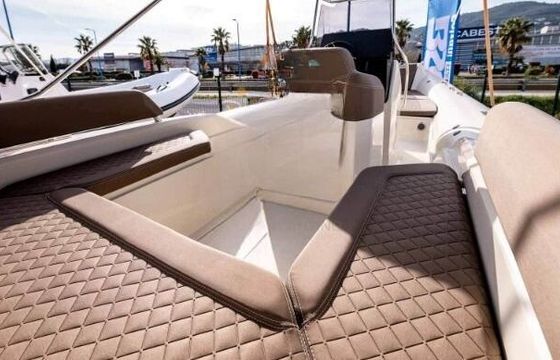 RIB BSC 70 IVORY 200hp
