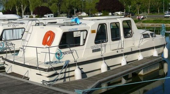 Houseboat Nicols Riviere 920