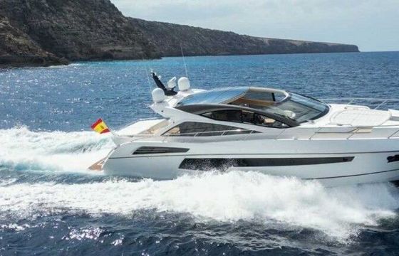 Motor yacht Sunseeker Predatory 68 1270hp