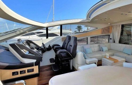 Motor yacht Sunseeker Predatory 68 1270hp