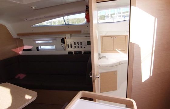 Sailboat ELAN ELAN 35 IMPRESSION 9.99m