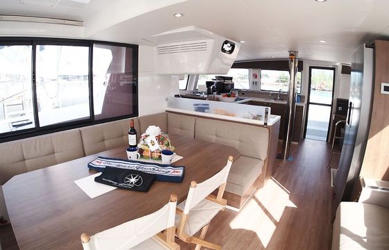 Catamaran Catana Group Bali 4.4 - 4 + 1 cab. 13.5m