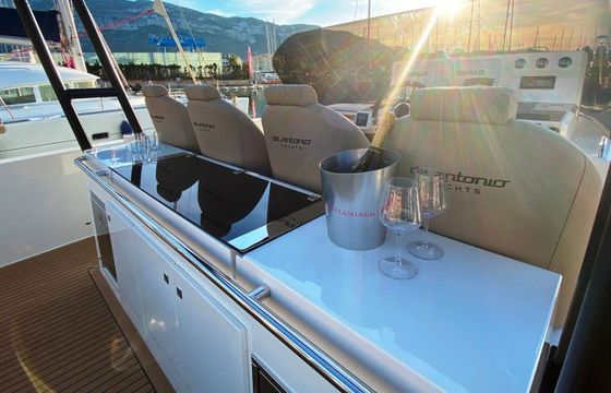 Motorboat DE ANTONIO D42 300hp