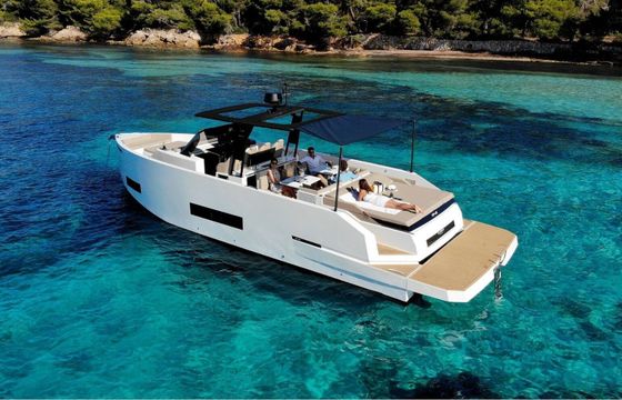 Motorboat DE ANTONIO D42 300hp