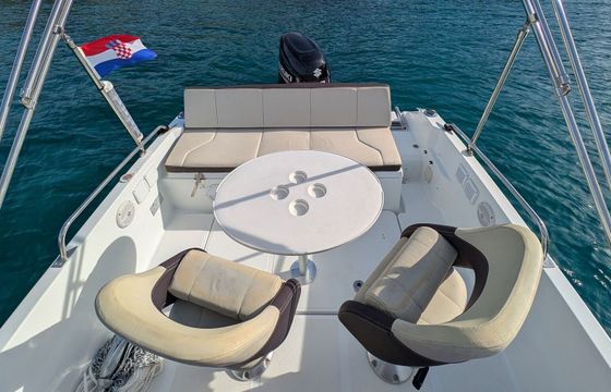 Motorboat Beneteau Flyer 5.5 SUNdeck 140hp