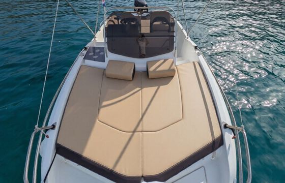 Motorboat Beneteau Flyer 5.5 SUNdeck 140hp