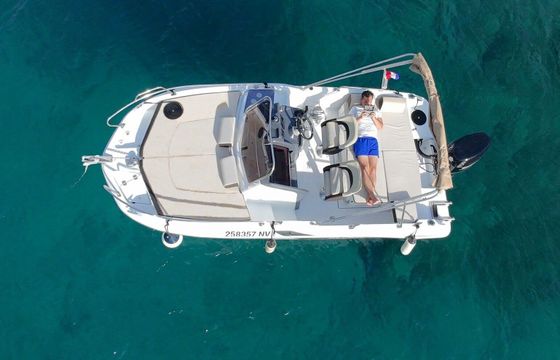 Motorboat Beneteau Flyer 5.5 SUNdeck 140hp