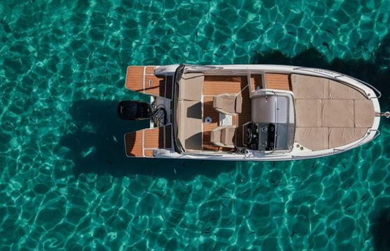 Motorboat Quicksilver Activ 605 Sundeck 150hp