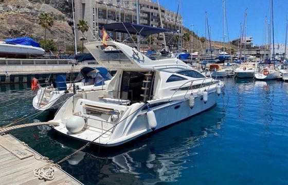 Motorboat Voyage Stealth 420 880hp