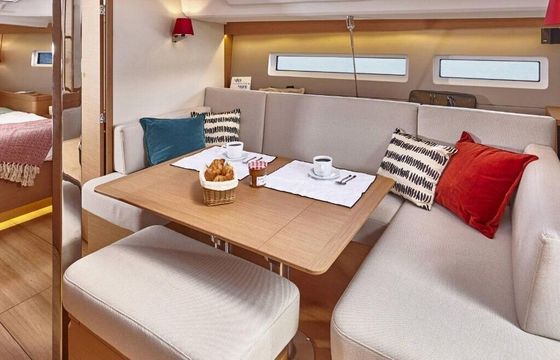 Sailboat Jeanneau Sun Odyssey 440 14m