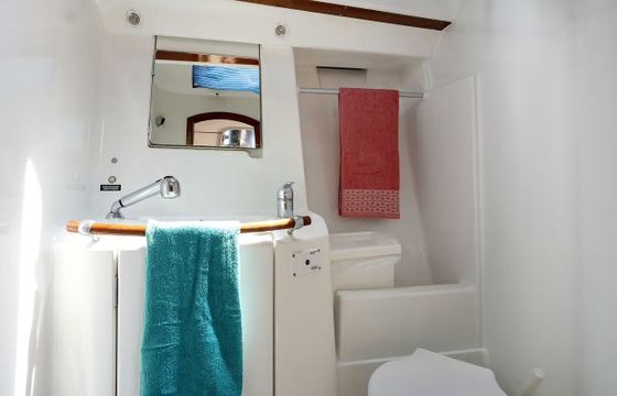 Sailboat Beneteau Oceanis Clipper 393 12m
