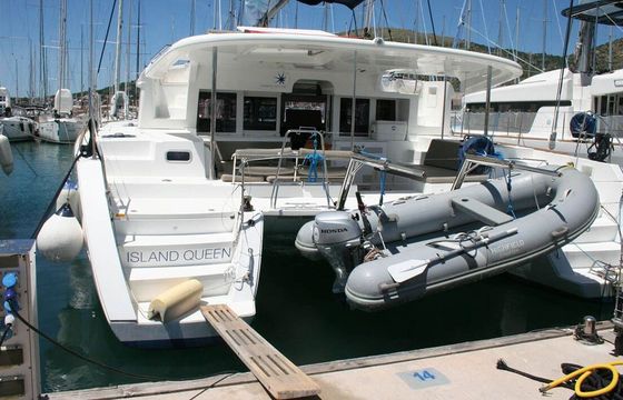Catamaran Lagoon-Bénéteau Lagoon 450 F - 4 + 2 cab. 13.96m