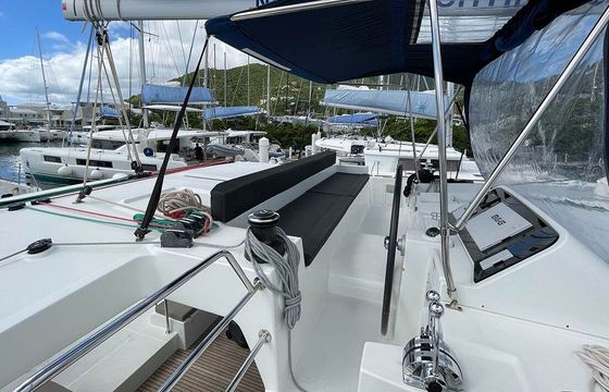Catamaran Lagoon-Bénéteau Lagoon 450 F - 4 + 2 cab. 13.96m