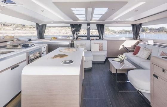 Catamaran Fountaine Pajot 51' Aura maestro 15m