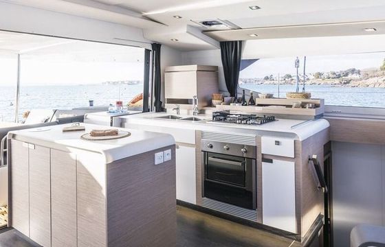 Catamaran Fountaine Pajot 51' Aura maestro 15m