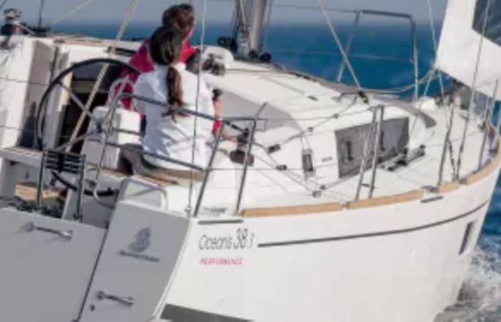 Sailboat Oceanis 38.1 11.8m