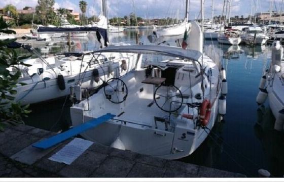 Sailboat BENETEAU OCEANIS 38 11.5m
