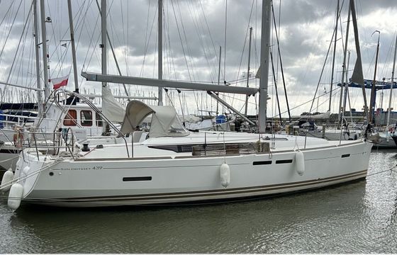 Sailboat Jeanneau Sun Odyssey 439 13.39m