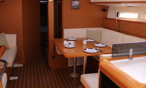 Sailboat Jeanneau Sun Odyssey 439 13.39m