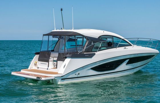 Motorboat Beneteau Gran Turismo 36 600hp
